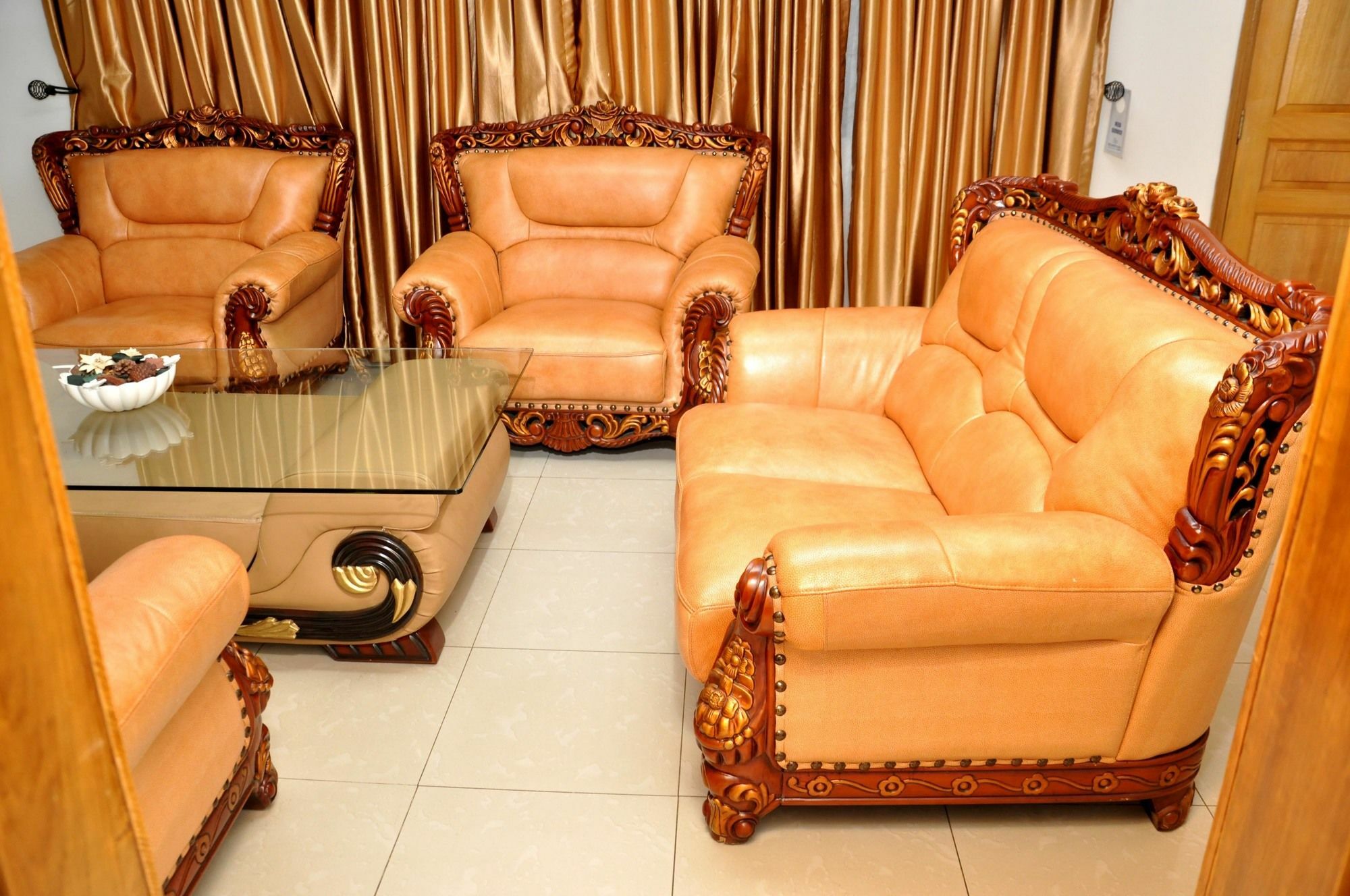 The Habitat Suites International Lagos Extérieur photo