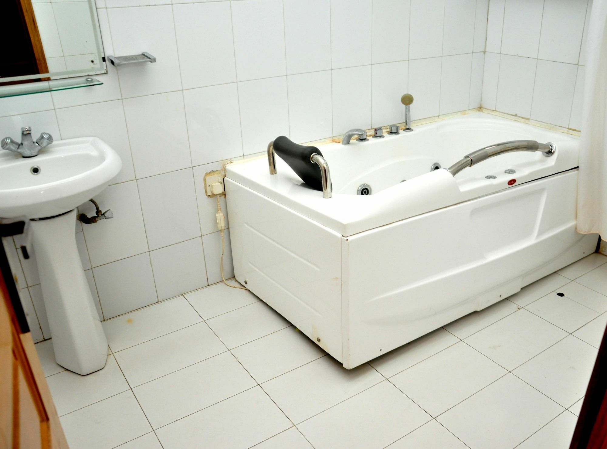 The Habitat Suites International Lagos Extérieur photo
